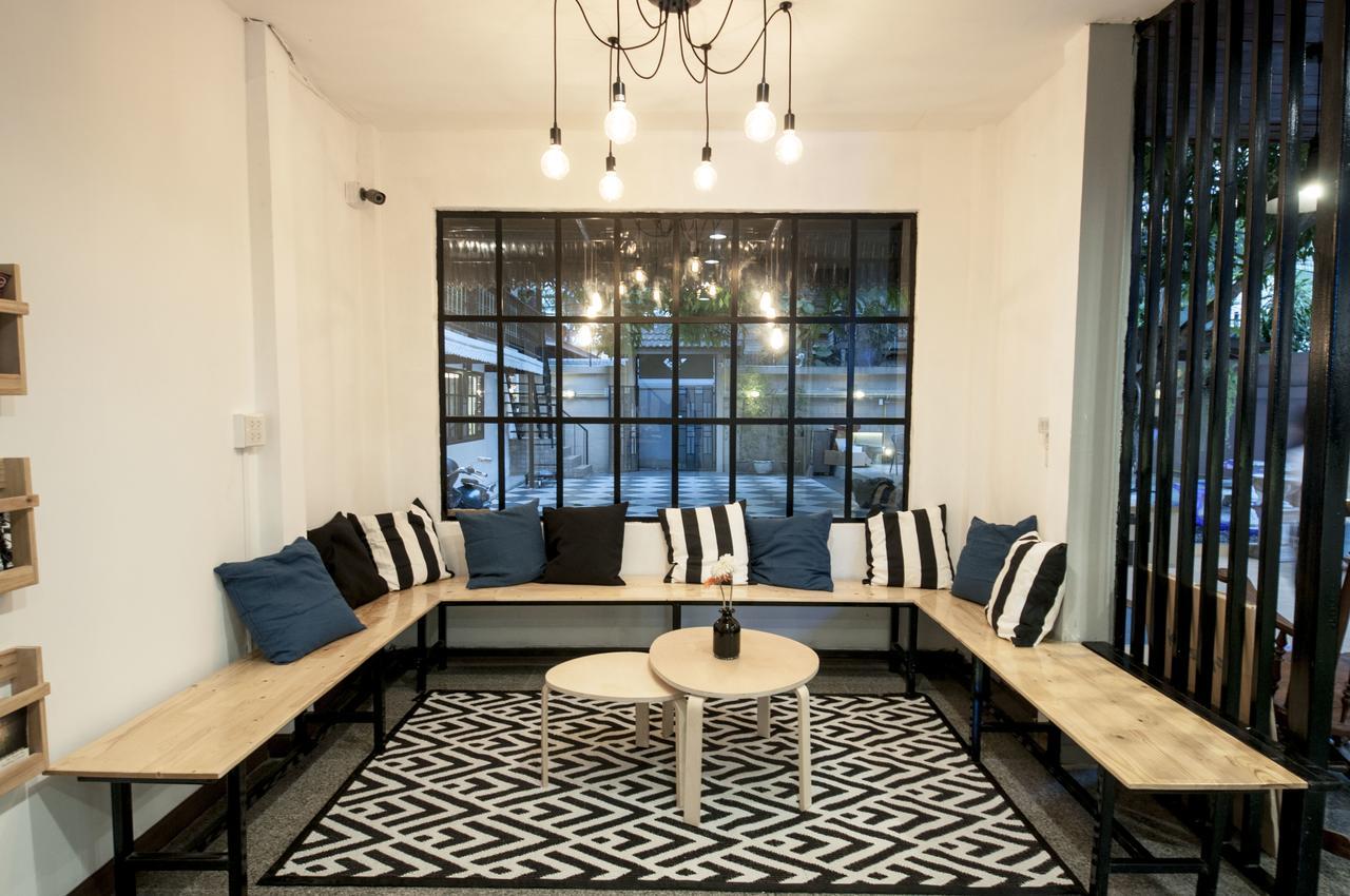The Hidden House Hostel Μπανγκόκ Εξωτερικό φωτογραφία
