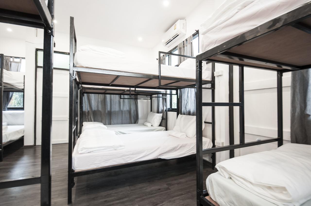 The Hidden House Hostel Μπανγκόκ Εξωτερικό φωτογραφία