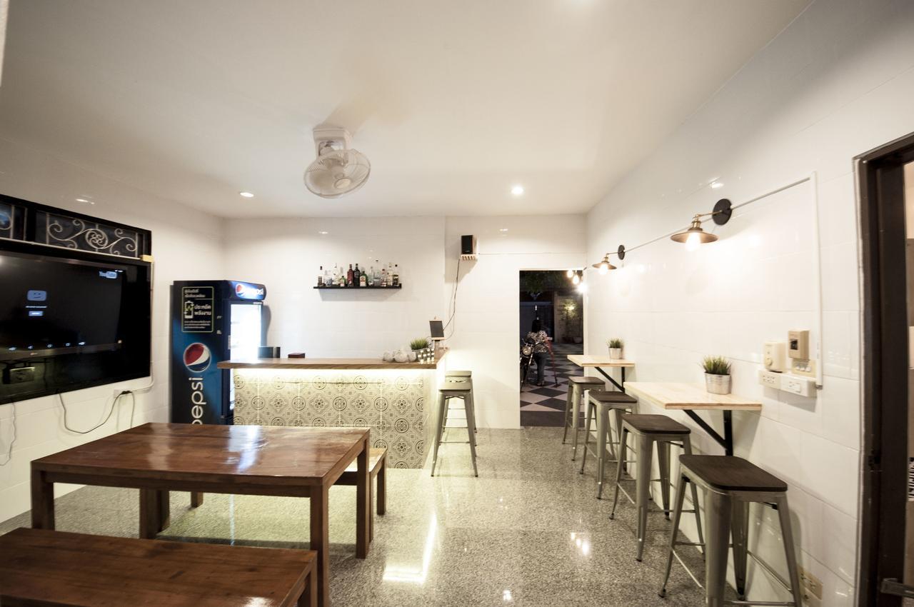 The Hidden House Hostel Μπανγκόκ Εξωτερικό φωτογραφία