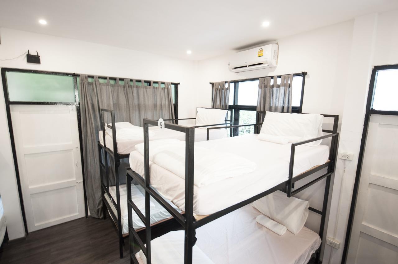 The Hidden House Hostel Μπανγκόκ Εξωτερικό φωτογραφία