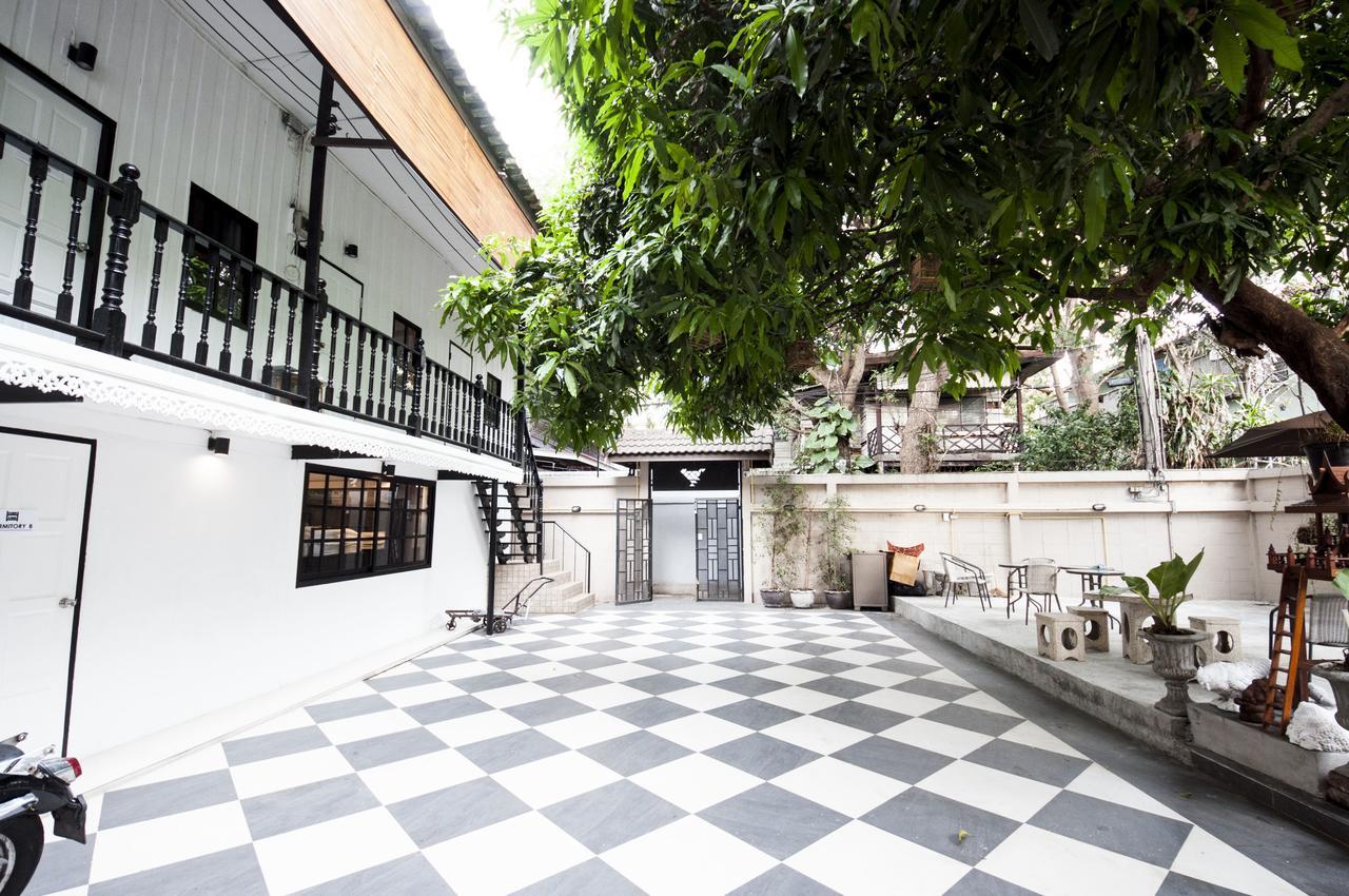 The Hidden House Hostel Μπανγκόκ Εξωτερικό φωτογραφία