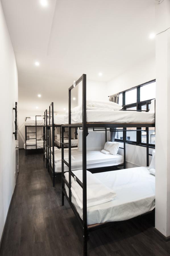 The Hidden House Hostel Μπανγκόκ Εξωτερικό φωτογραφία