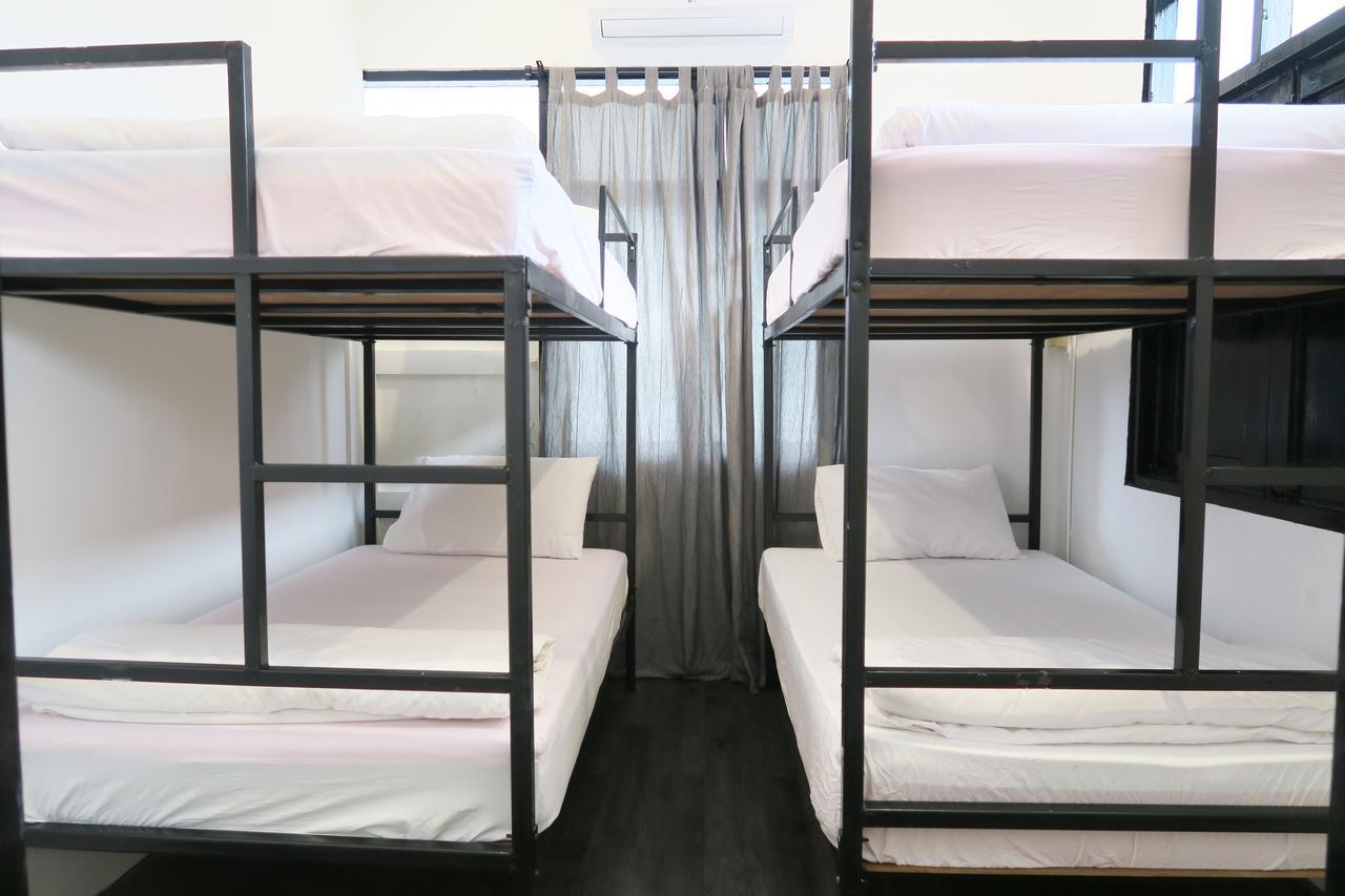 The Hidden House Hostel Μπανγκόκ Εξωτερικό φωτογραφία