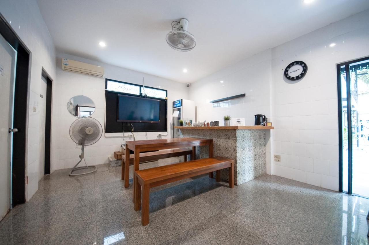 The Hidden House Hostel Μπανγκόκ Εξωτερικό φωτογραφία