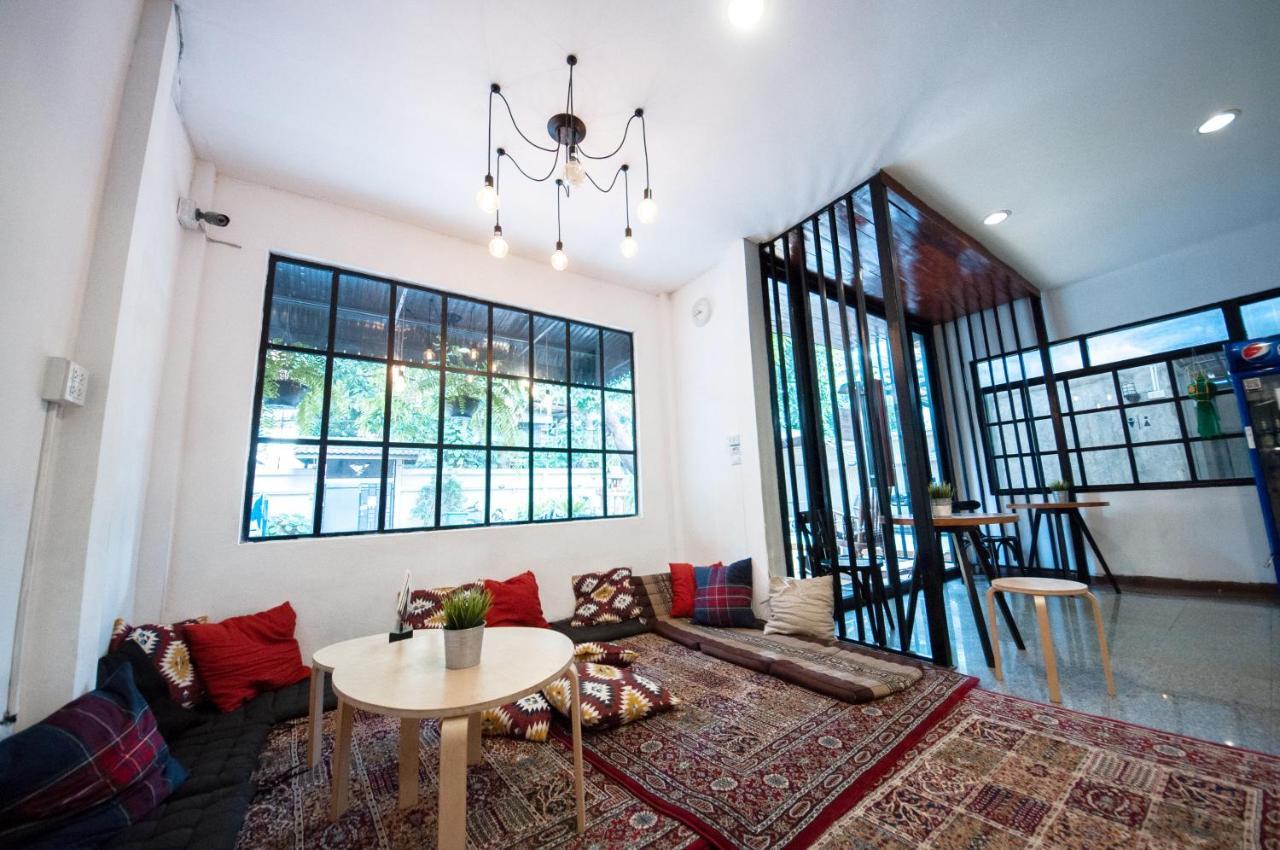 The Hidden House Hostel Μπανγκόκ Εξωτερικό φωτογραφία