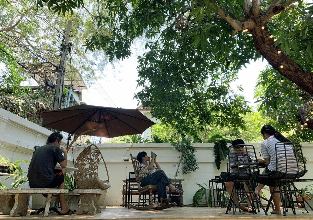The Hidden House Hostel Μπανγκόκ Εξωτερικό φωτογραφία